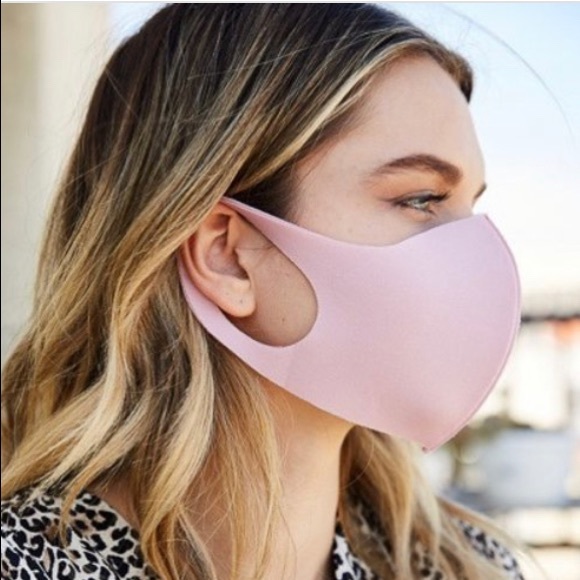 🔥BUNDLE OF 3 - DUSTY PINK FACE MASK🔥 - Picture 2 of 4